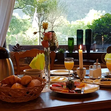Hotel Winzerhof Gietzen *