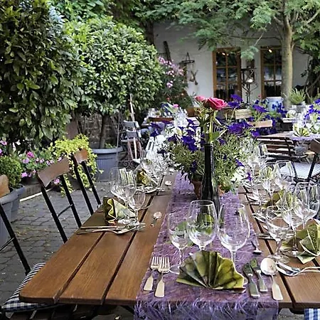 Winzerhof Gietzen Hotel *